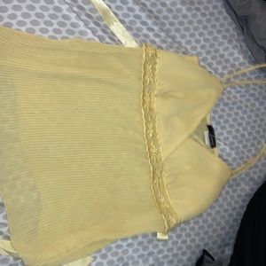 yellow top